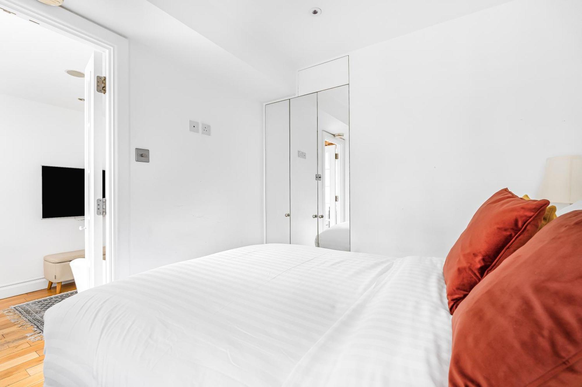 Elegant 1 Bedroom Flat Near Harrods Londyn Zewnętrze zdjęcie