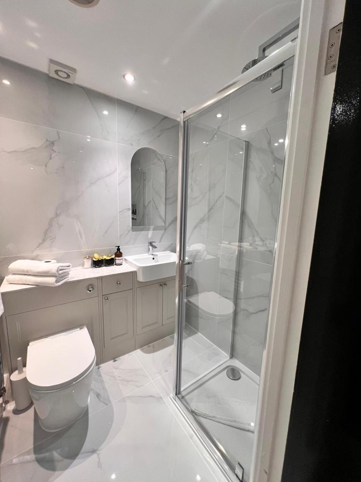 Elegant 1 Bedroom Flat Near Harrods Londyn Zewnętrze zdjęcie