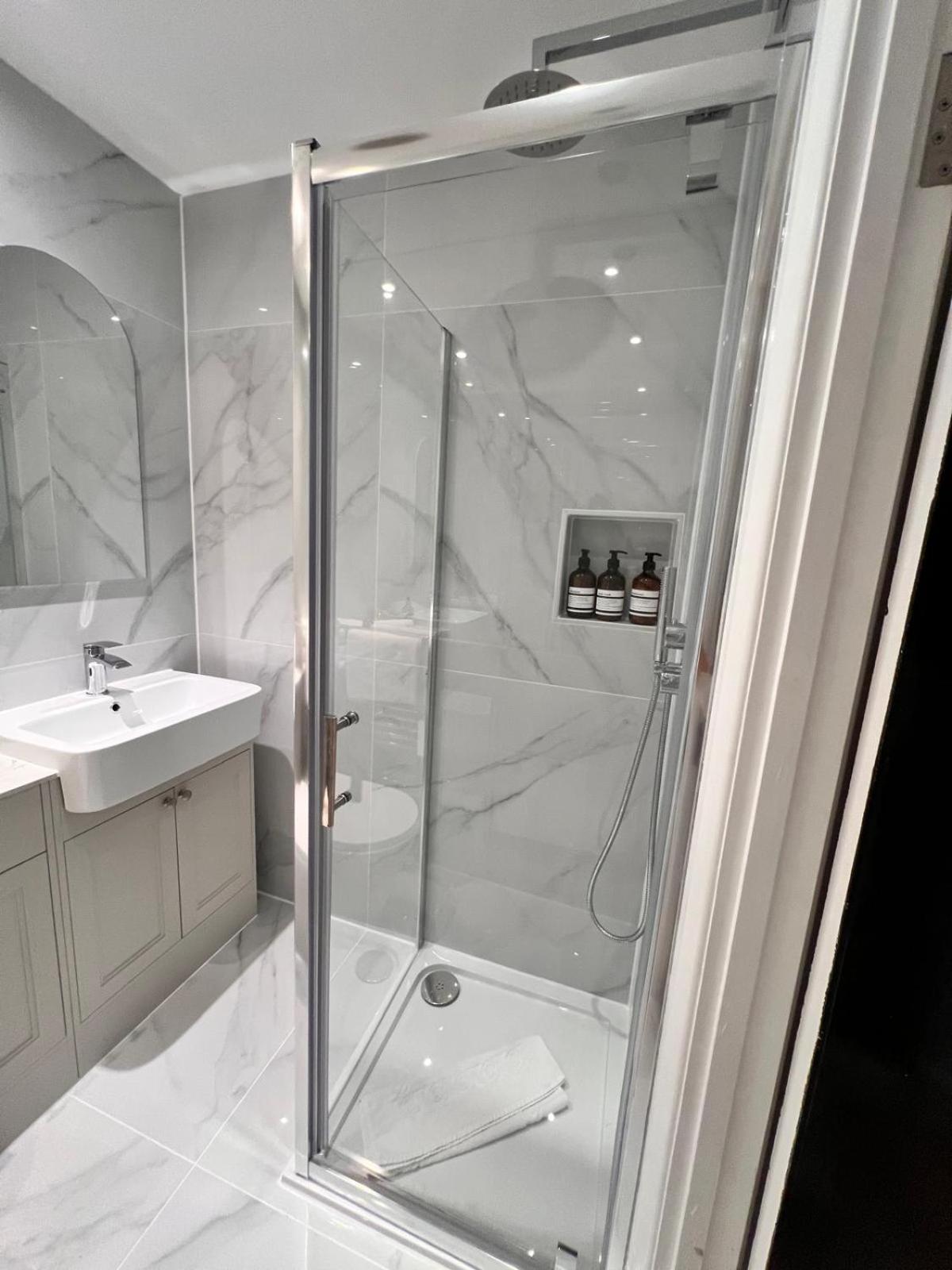Elegant 1 Bedroom Flat Near Harrods Londyn Zewnętrze zdjęcie